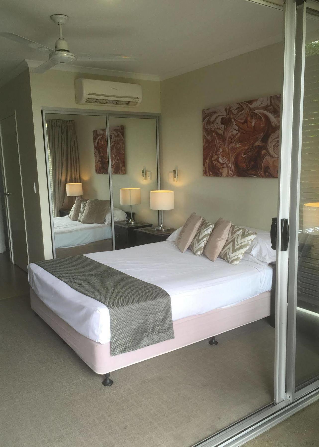 Airlie Central Apartments Airlie Beach Exterior foto