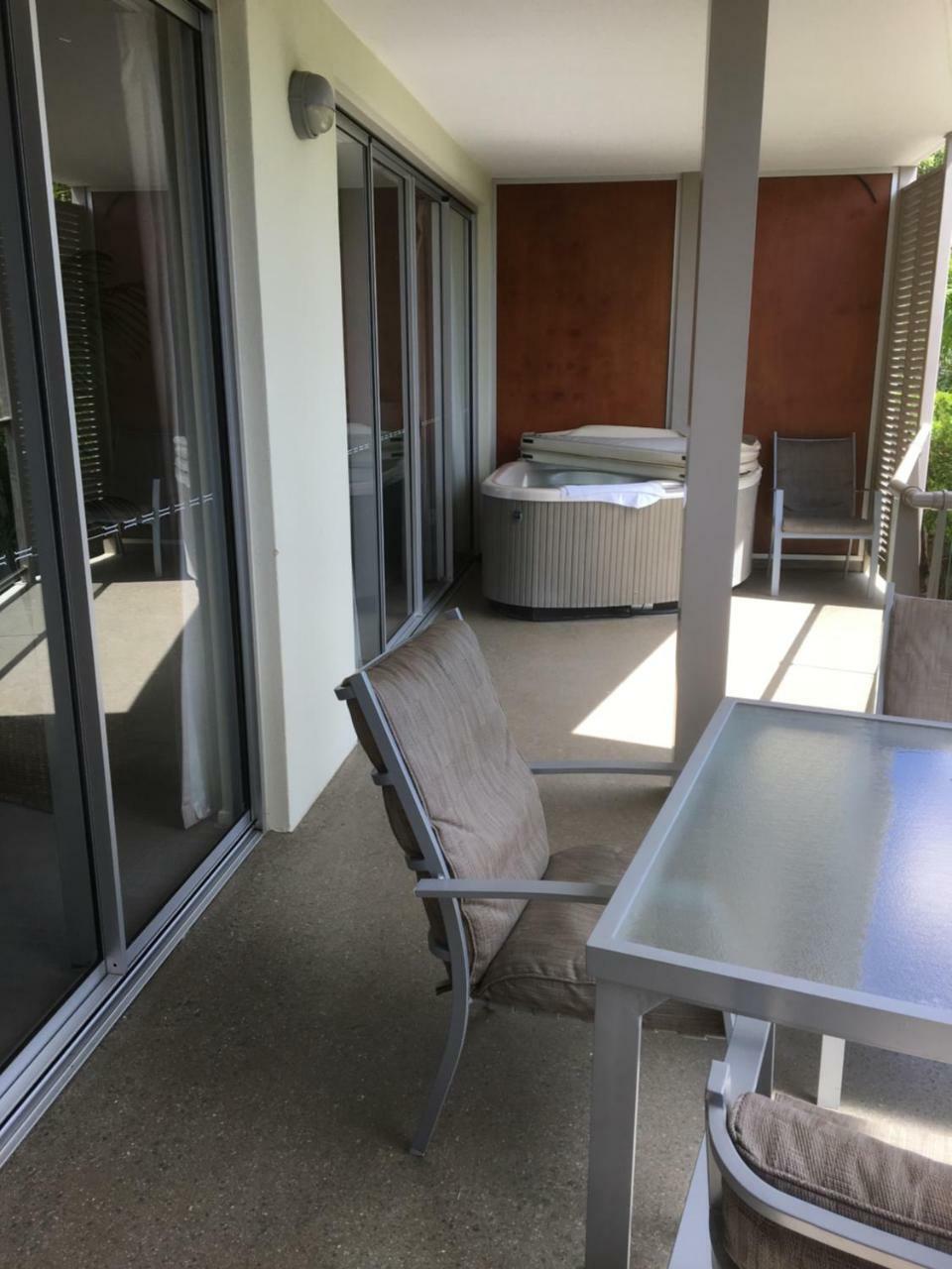 Airlie Central Apartments Airlie Beach Exterior foto