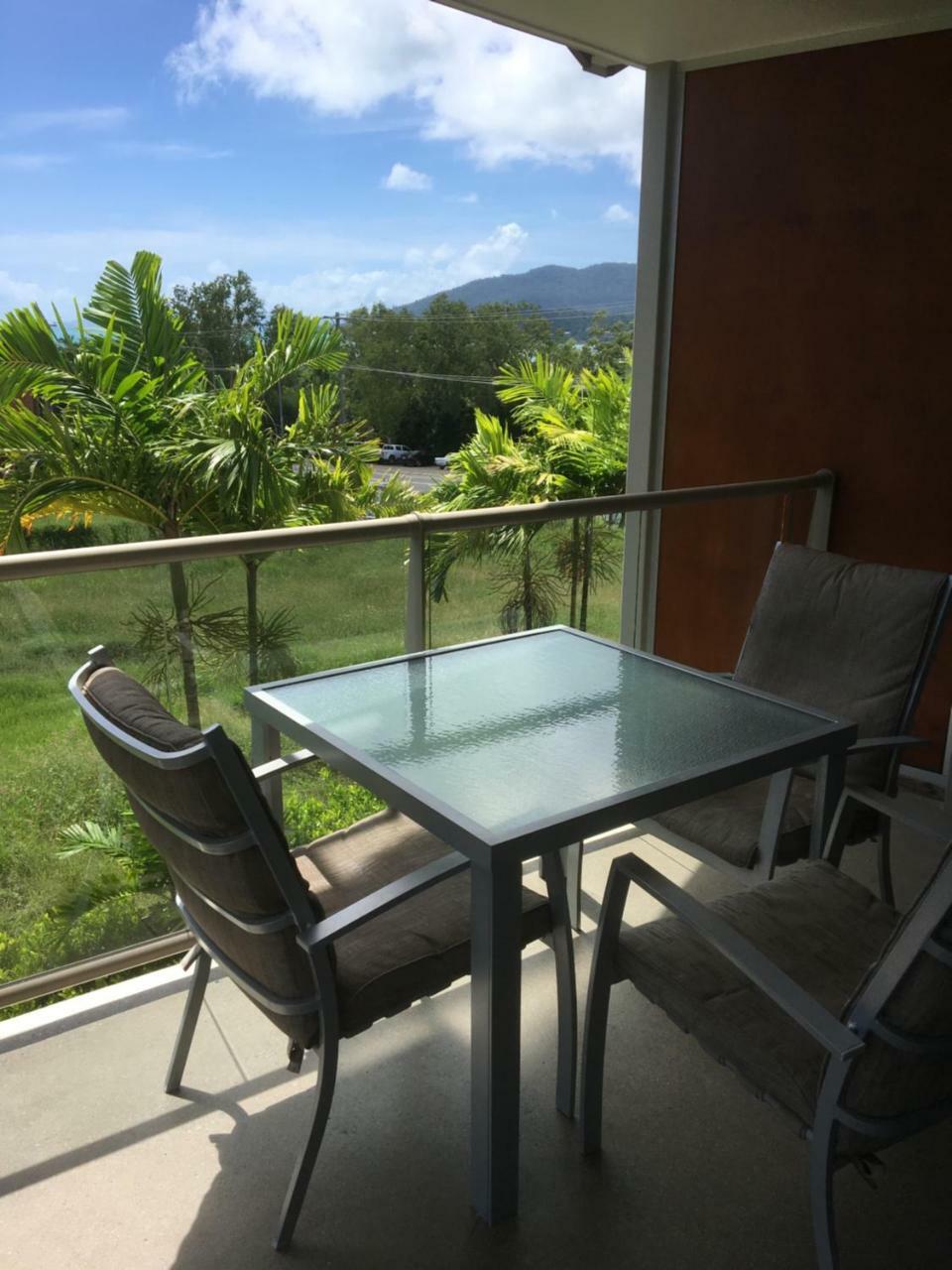 Airlie Central Apartments Airlie Beach Exterior foto